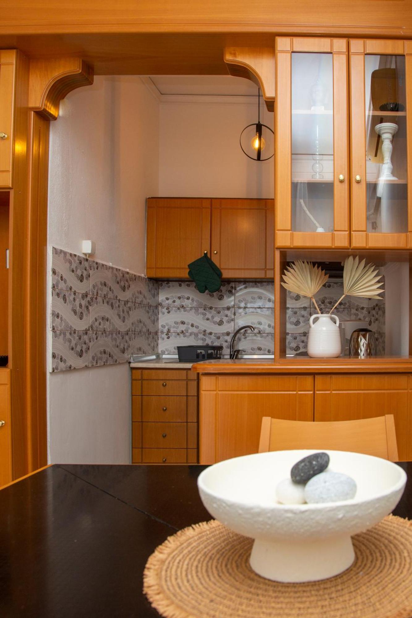 Seamoon Appartement Néa Péramos Buitenkant foto