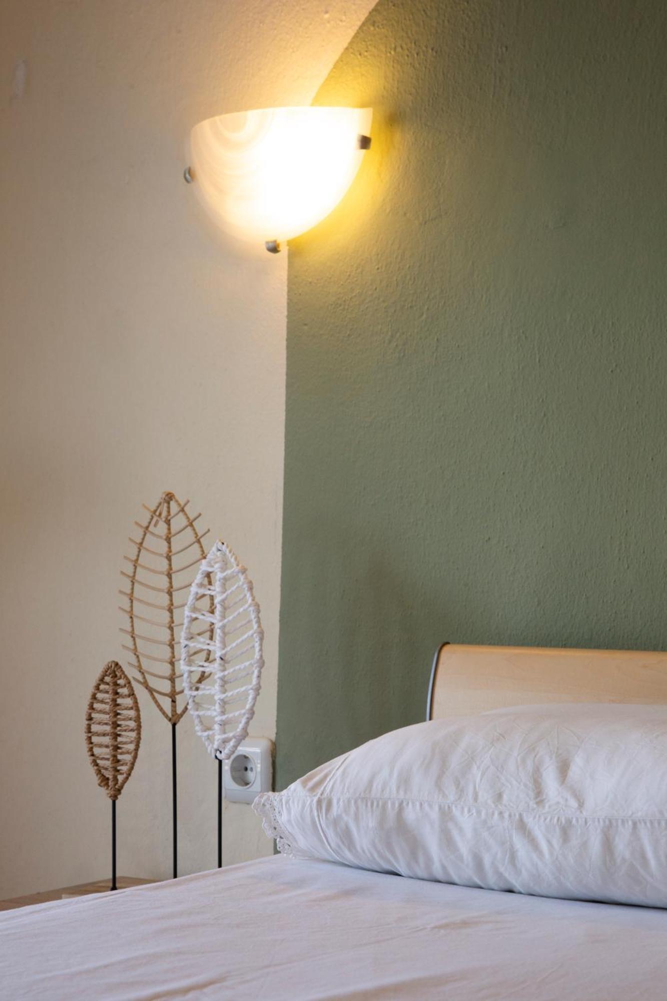 Seamoon Appartement Néa Péramos Buitenkant foto